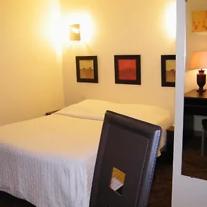Thegonnec Hotel